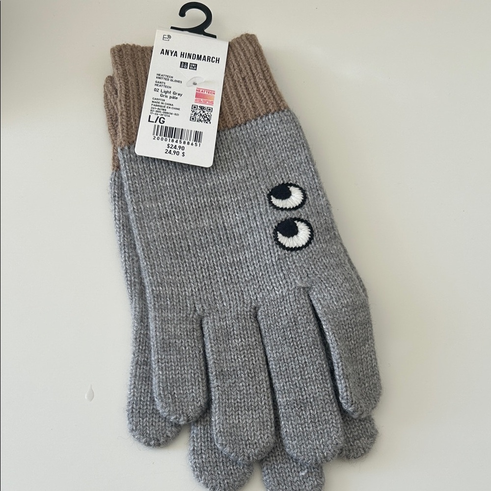 Uniqlo x Anya Hindmarch gloves
